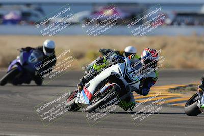 media/Oct-29-2022-CVMA (Sat) [[14c0aa3b66]]/Race 8 Supersport Middleweight/Folder 1/